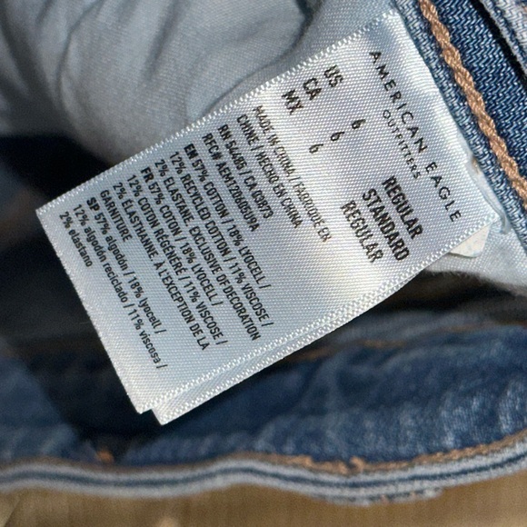 American Eagle Womens Super High Rise Baggy Wide Leg Cargo Jeans ~ In A Size 6 - Picture 8 of 12